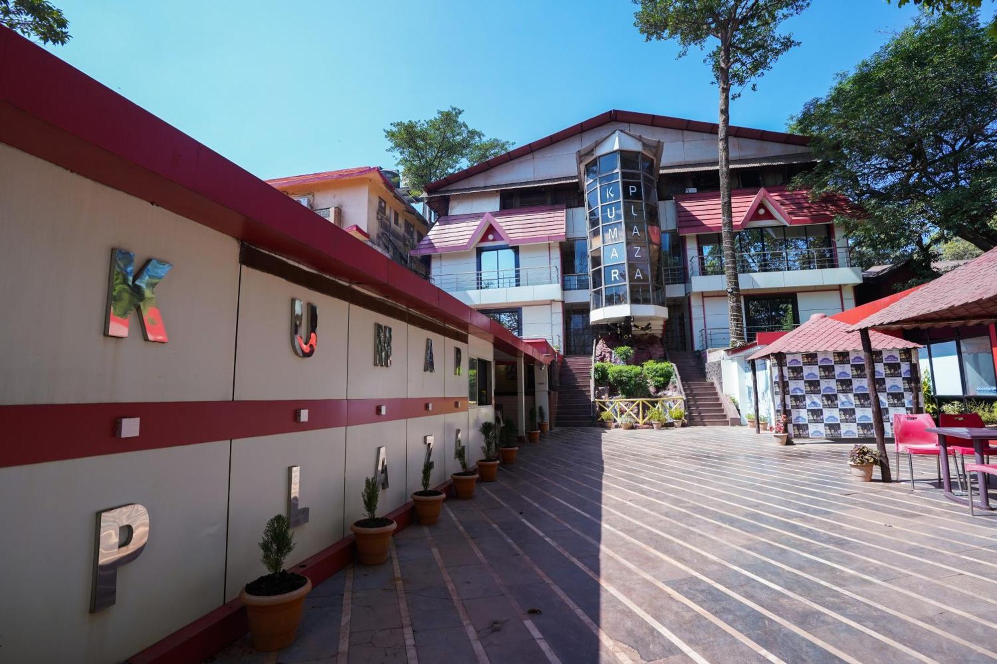 Hotel Kumar Plaza Matheran Exterior photo