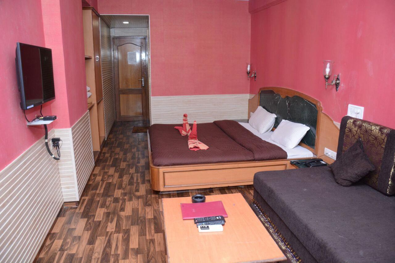 Hotel Kumar Plaza Matheran Exterior photo