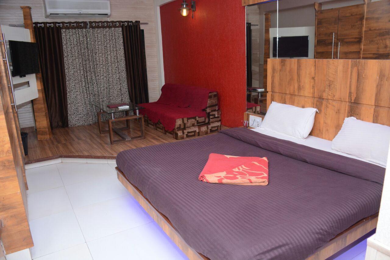 Hotel Kumar Plaza Matheran Exterior photo